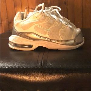Used kids air max